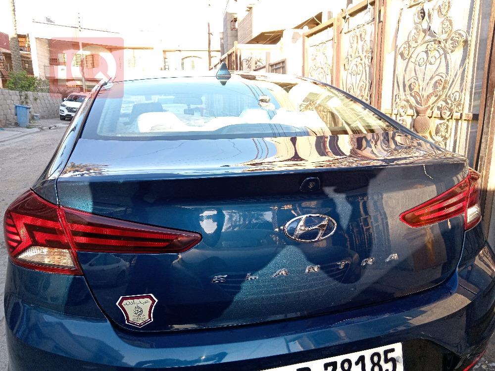 هیوندای ئەلەنترا